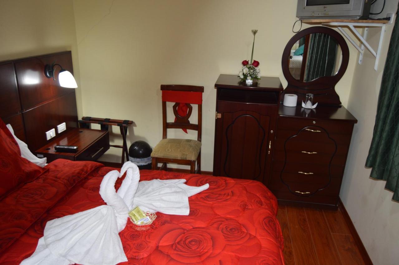 Balcones Del Rio Hotel Латакунґа Екстер'єр фото