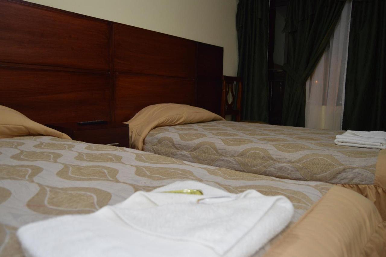 Balcones Del Rio Hotel Латакунґа Екстер'єр фото