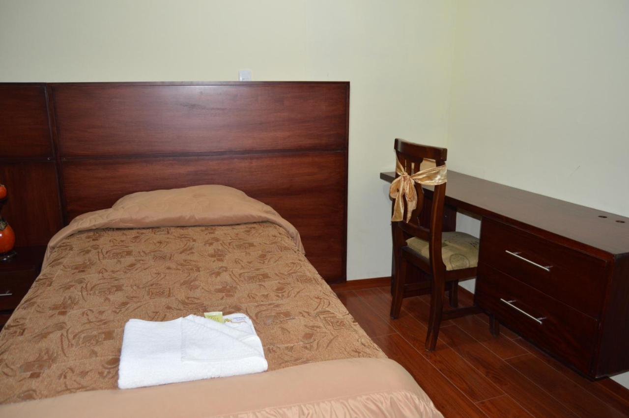 Balcones Del Rio Hotel Латакунґа Екстер'єр фото